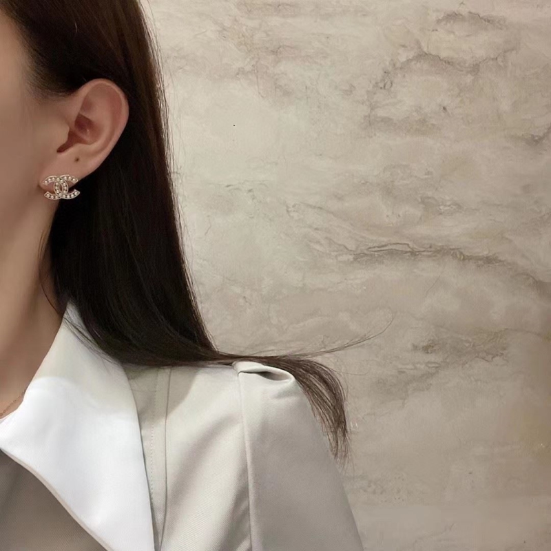 Ch**el earrings